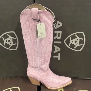 NWT Ariat Casanova boots